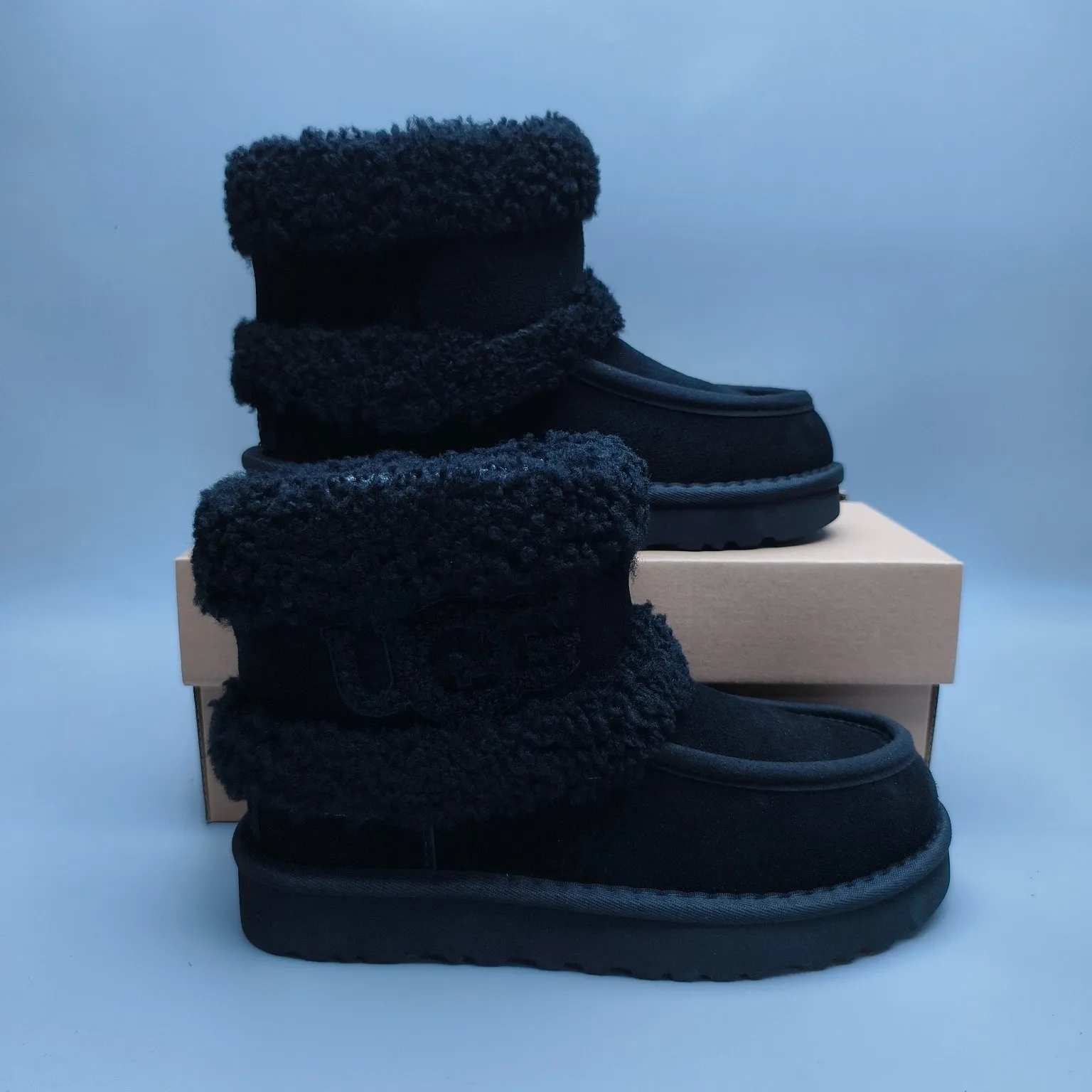 💰600 UGG sheepskin all-in-one snow boots 5410 Curly large LOGO mid-cut trendy boots Color: Maroon Black Size: 35-40